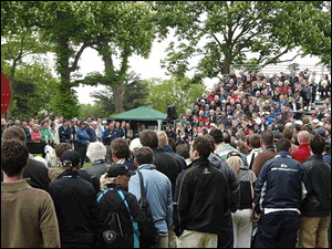 Golf LIVE crowds